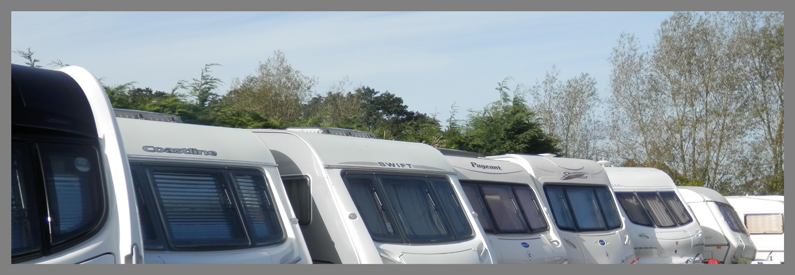 old oaks caravan store and stay image